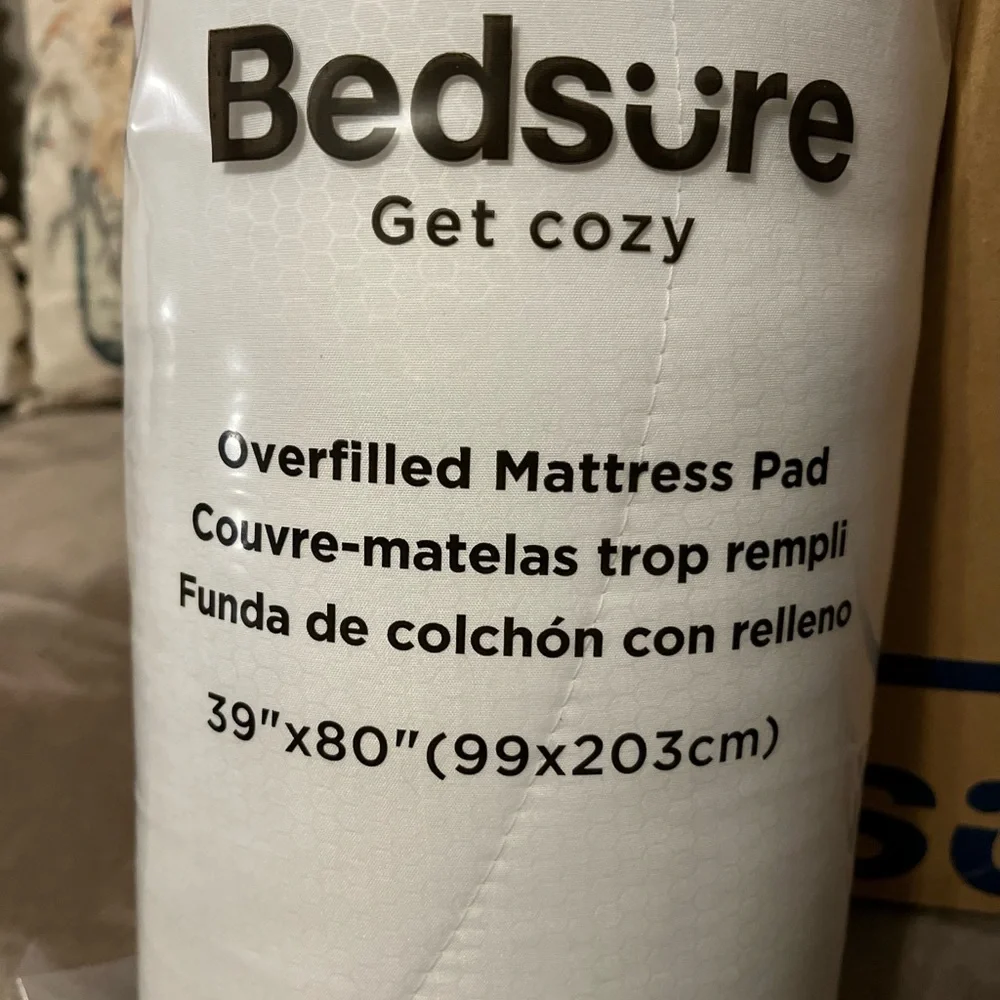 Brand New Bedsure Twin XL Overfilled Mattress Pad